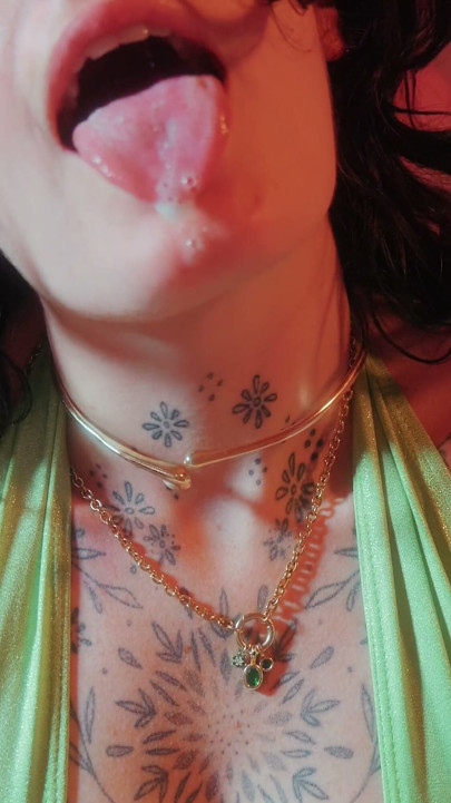 人厕所训练：喝尿, 金色淋浴, 湿衣服, 来自戈德克斯超越的吐痰和屁股崇拜