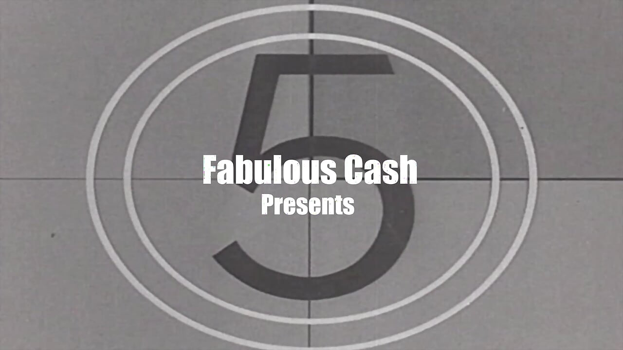 Avery Cristy apne prshnskon ka lnd chahti hai jabki uska porn khelta hai