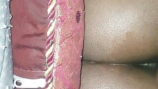 Creampie na pijnlijk anaal met lul in strakke kont