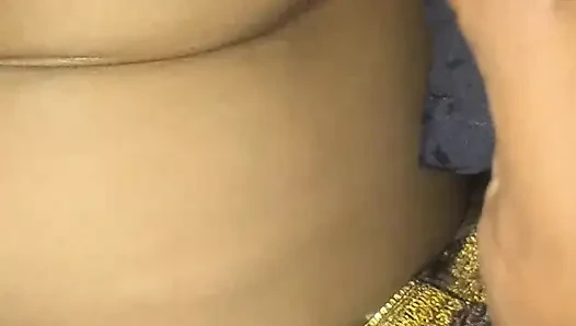 Gadis imut india lagi asik sama gadis-gadis india yang super semok xxx desi