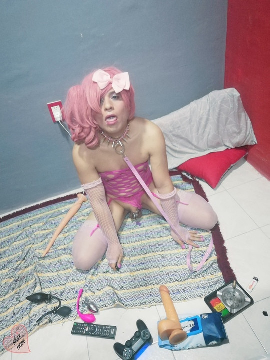 Sissy Hope + Plug + Lush2