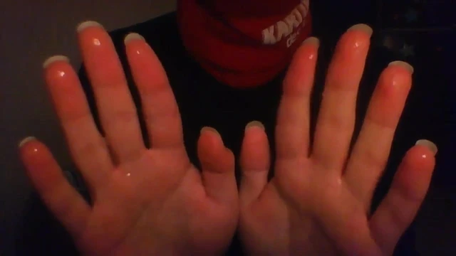 82 - Olivier fingers sucking handfetish (02 2018)