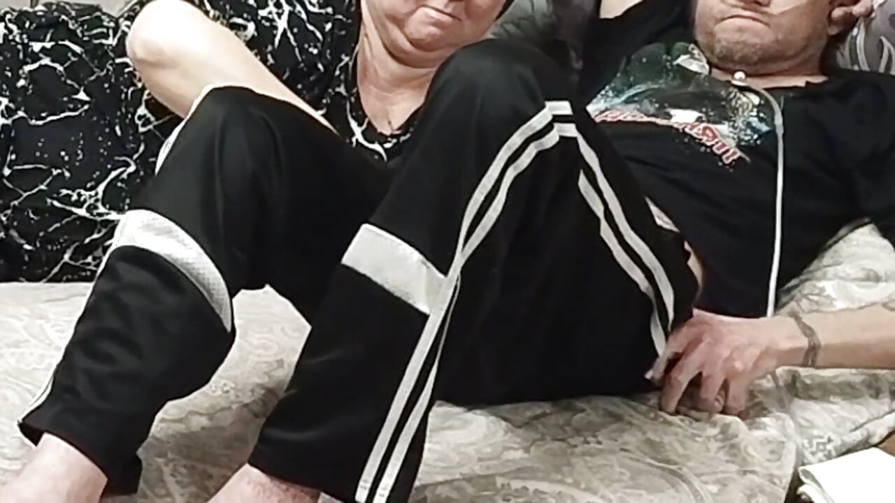 Πίπα από πεθερά και κατάποση χύσιων