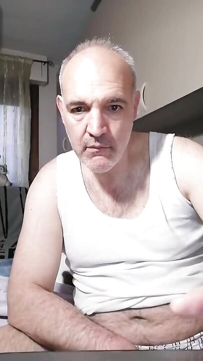 Porn Show sâmbătă, 23 mai