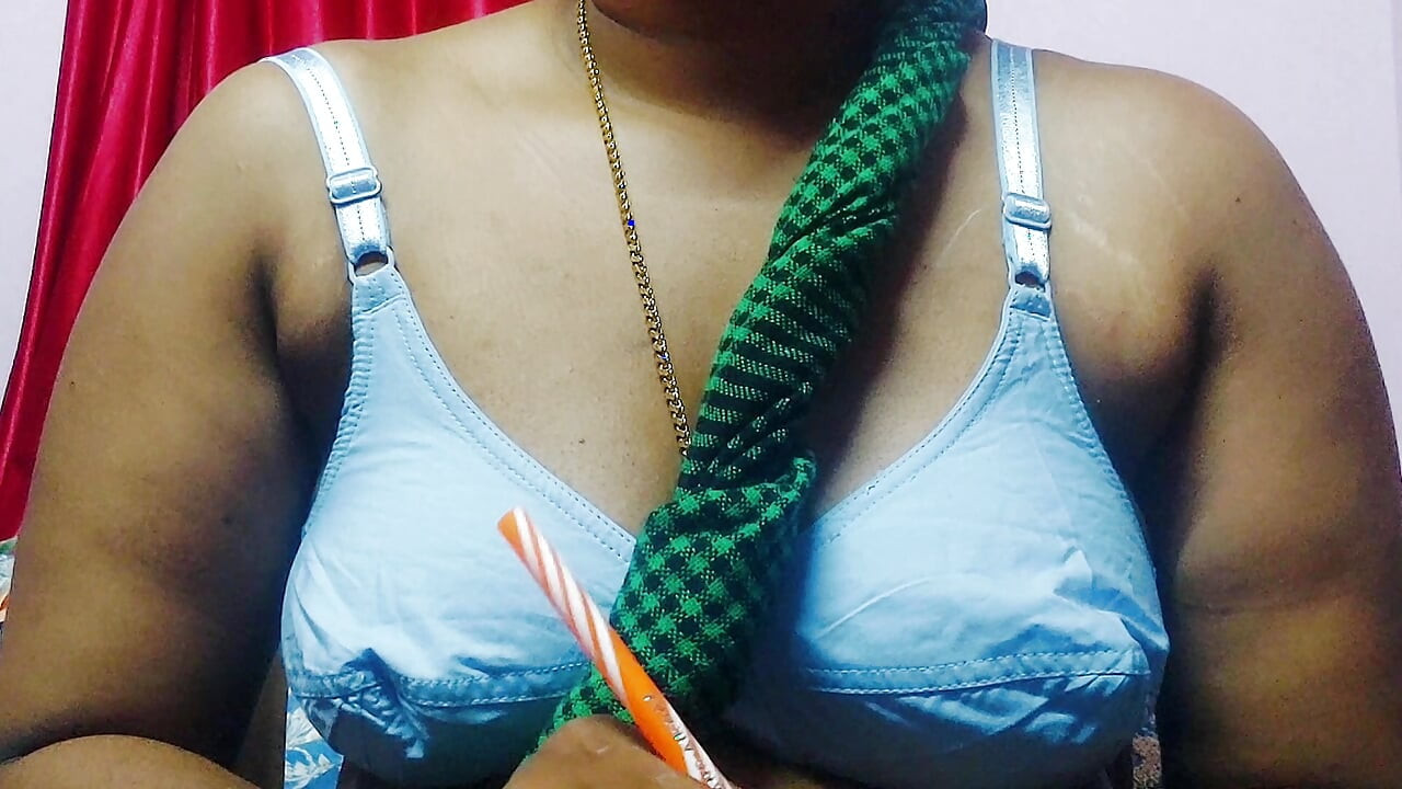 Mohini ganv ki bhabhi bedroom men hardseks.