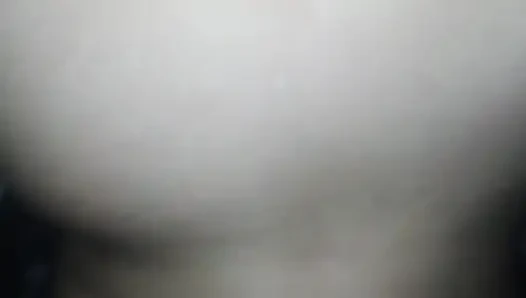 Aku nyepong kontol dan dientot gaya doggy habis-habisan sampai dicrot di dalam