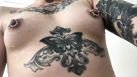 Welcome! Kiss Everyone