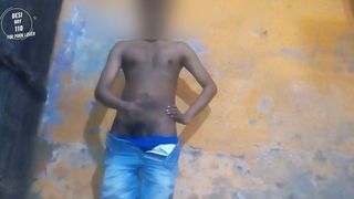 Naakte Indische jongen porno handjob- Desiboy110 porno video