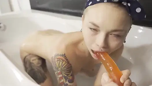 Naughty Ass Play in the Bathroom. Karneli Bandi