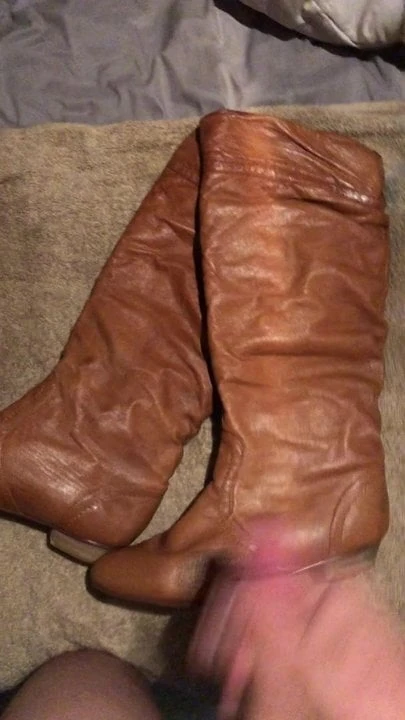 Steve Madden boots get the business