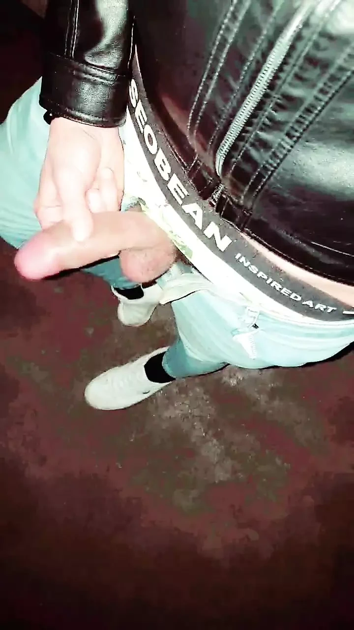 Slutboyben CAM4 Sexy Pornstar Exhibitionist  XVIII Cruising Area Braunschweig A39