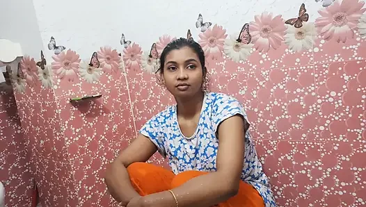 Rekaman video seks cewek cantik india lagi asik di rumah