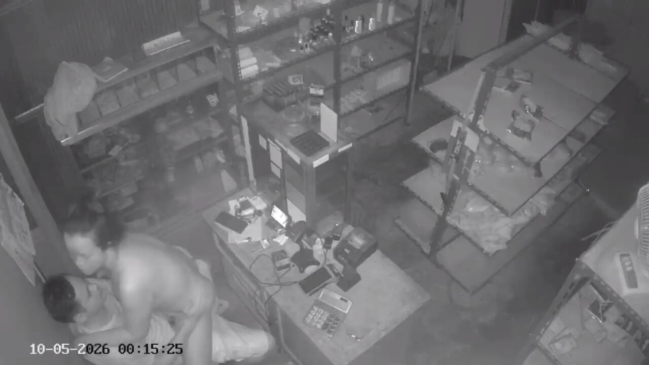 Cheating in a dark place with an ex-girlfriend, it turns out that there is a hidden camera.