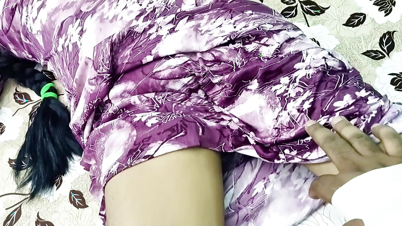 Ibu tiri India dengan pancutan mani besar- creampie