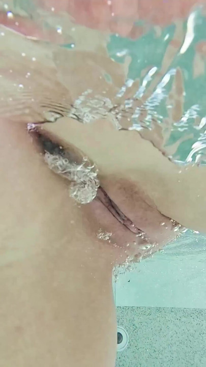 คลิปสั้น: เวลาสระน้ํา คลิป 2