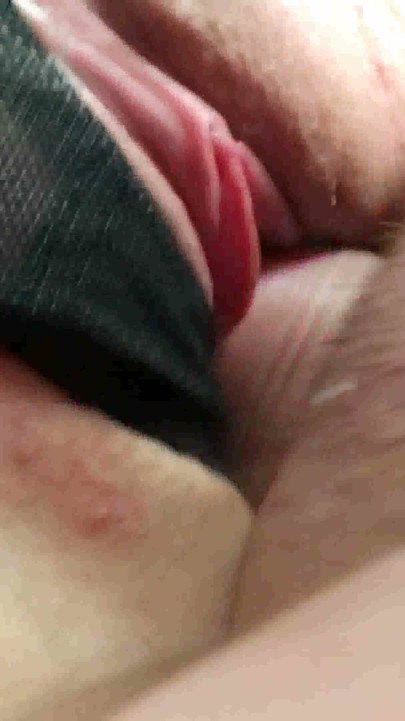 Amateur Homemade Pissing Sex Fun. Can you piss inside me while fucking? Pee and Cum inside Close-Up. | Clip 3