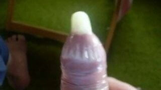 prezervatif içinde sperm