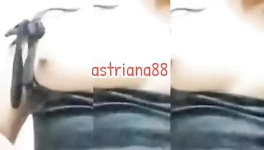 Birahinya Memuncak Single Moms Butuh Penis Besar