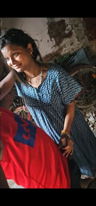 Desi village girlfriend boyfriend real homemade Fucking in Indian  village