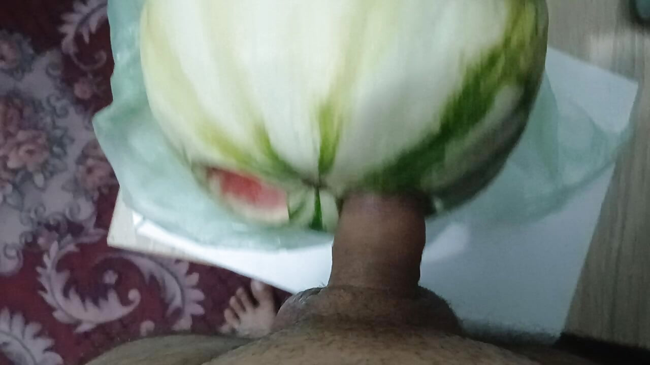 Pomelo is so erotic