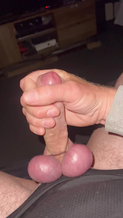 Sperma mi curi po jajima.