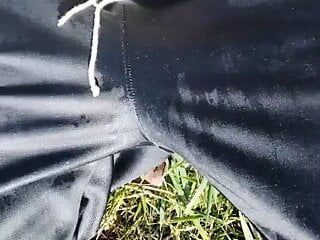 Outdoor pissing and spraying all over myself – Scallyoscar