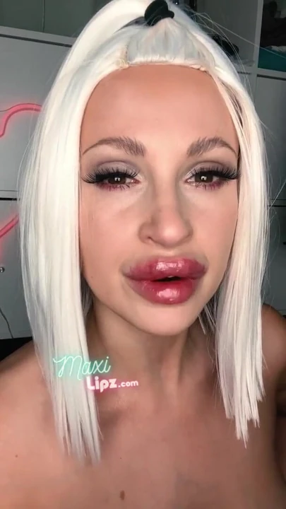 Thrilling moment from "MAXI LIPZ -maxitease- Why I'm banned on tiktok!"