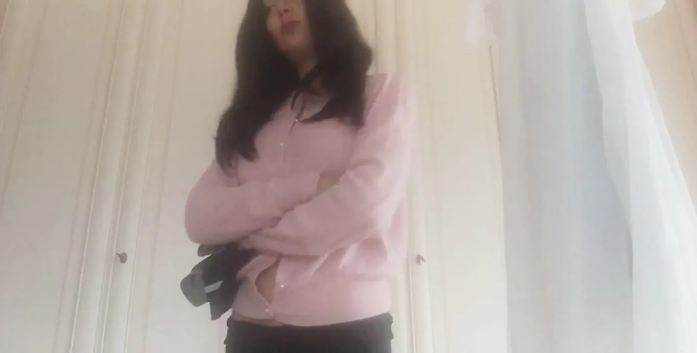 继子, 你的内衣又湿又脏. 承认我
