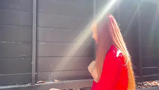 Итальянская милфа с большими сиськами Artemisia Обожает соло, идеальные сиськи на улице