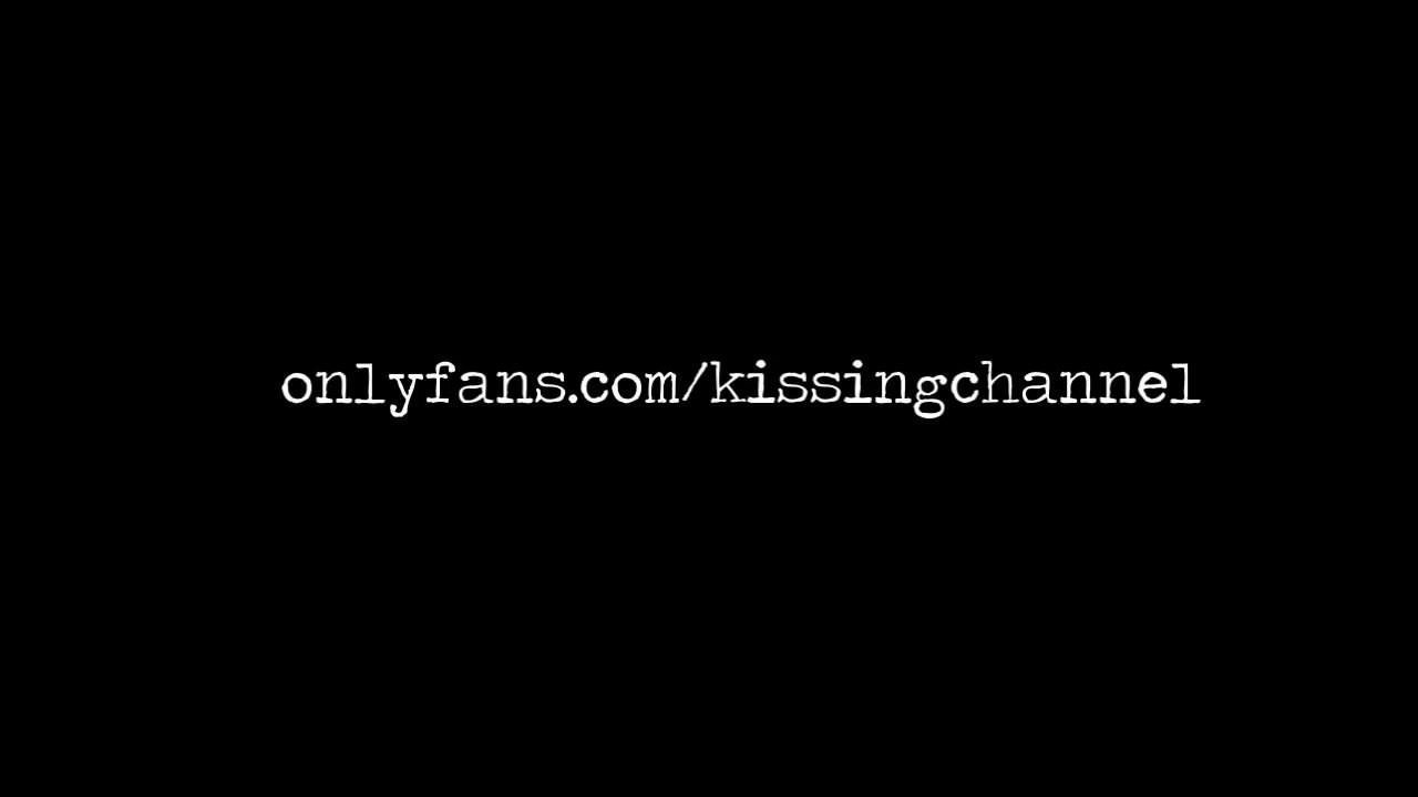 D and Diana Kissing Video 2