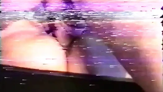 Ateşli bir üçlü grup seksle biten bir taksi yolculuğu