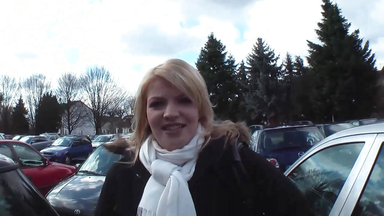 Use bara sakht lnd choosne ki jaroorat hai