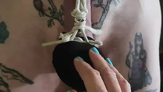 Goode Mädchen Ballbusting Fußspaß