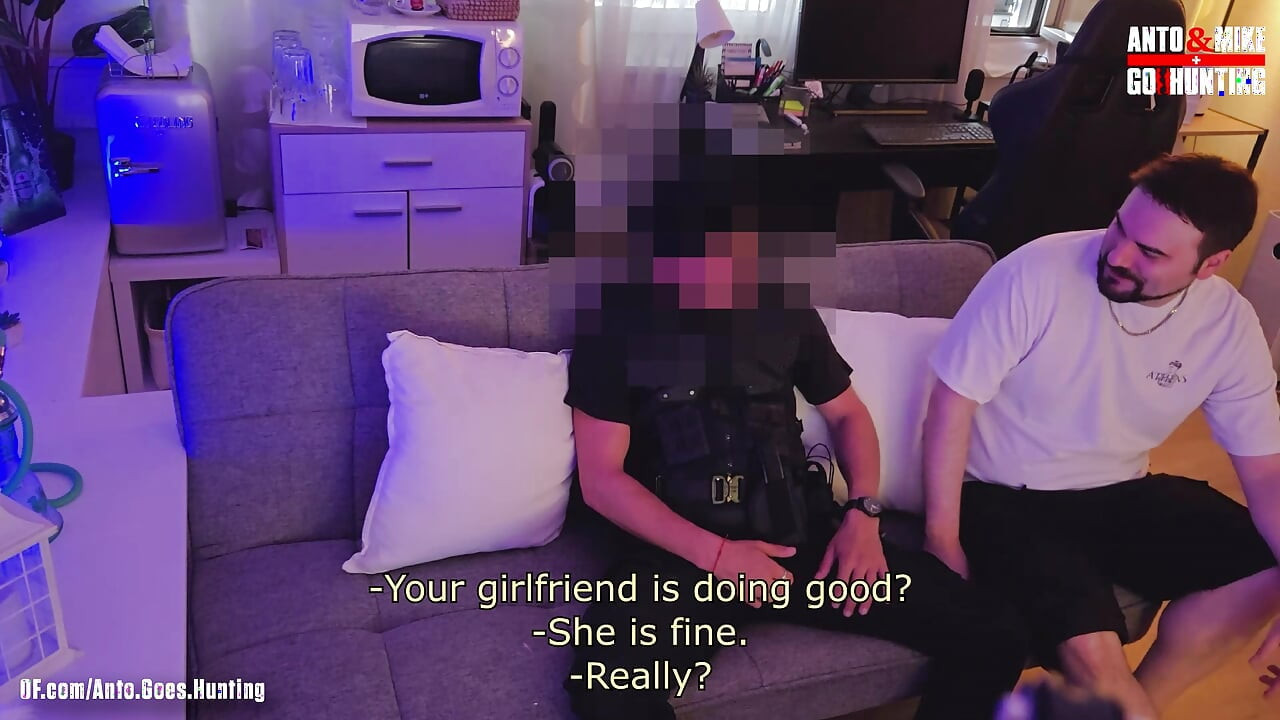 Dominant Straight Security Comes over and lets me worship his body and suck his dick (Gay for Pay)