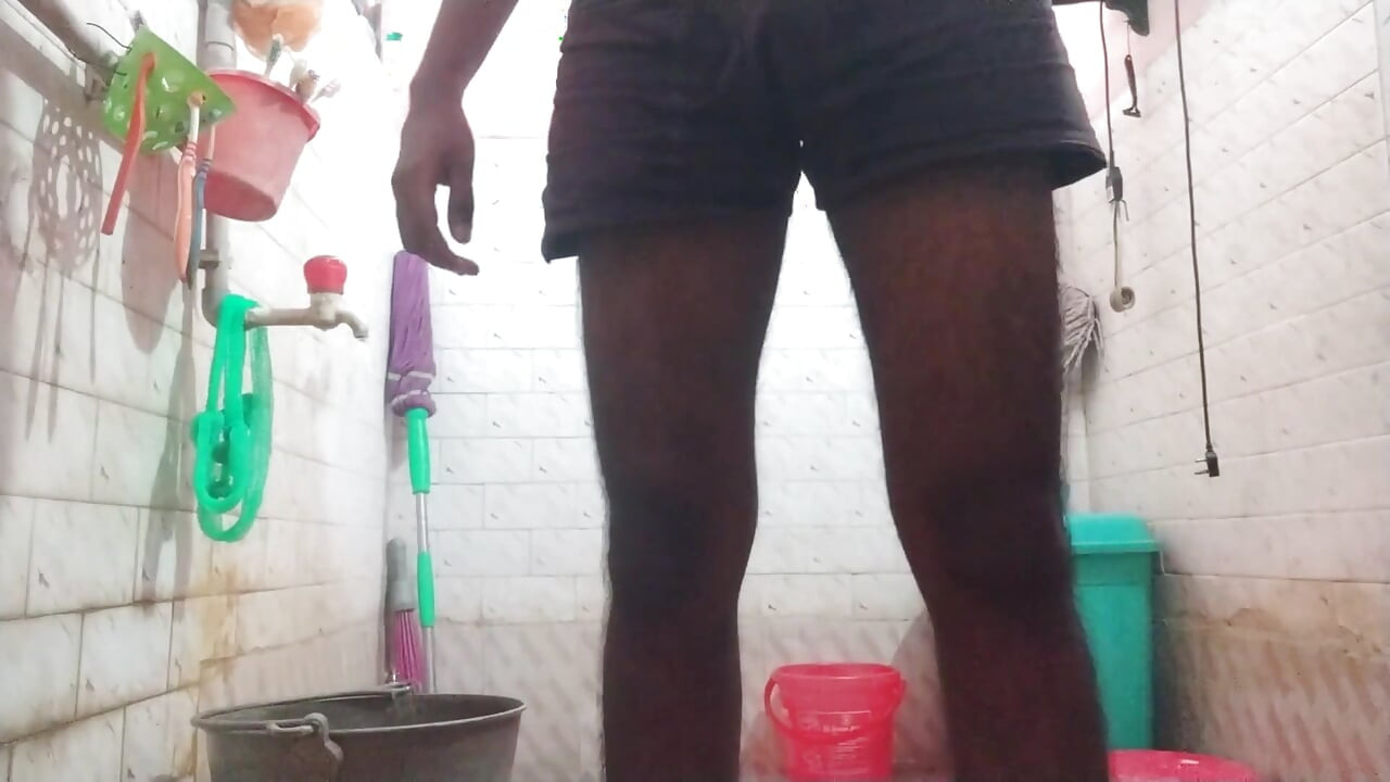 Tamil10inches BBC Sexy Bathing Session