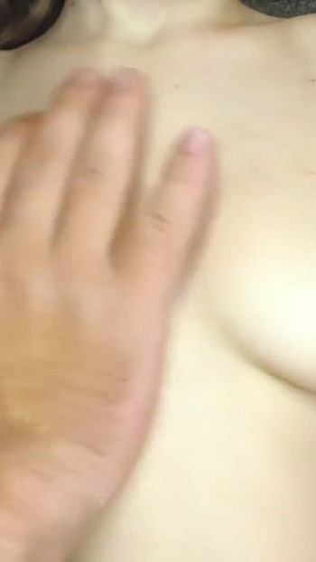 Stiefbrud fantasiert davon, mit meinem großen natürlichen zu spielen | Clip 1