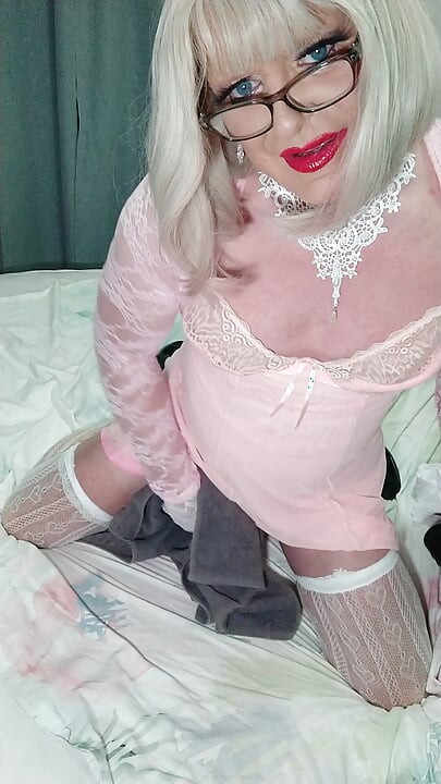Sissy Trans in Stockings