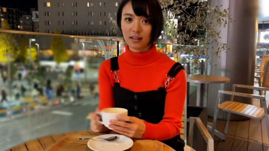 A118F07 Matching with a shy girl with short hair, a boyish girl! Cute is justice!! Her occasional beaming smile creates a cute gap! Private shoot at a love hotel and a shameless trapped sex scene!