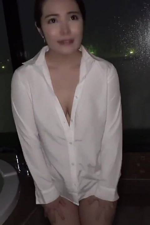เย็ดสวมเสื้อผ้าและ Peekaboo ฟุตเทจใหม่สุดยอดเย็ดนมสุดยอด - เสื้อและนมใหญ่ผิวขาว 2-3