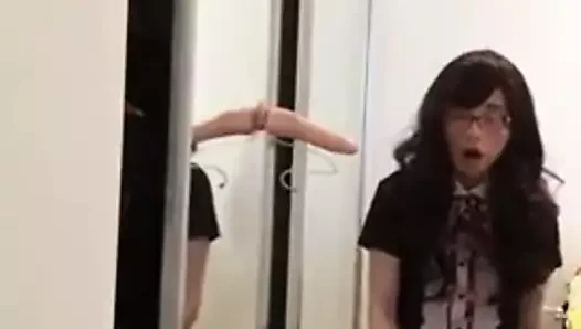 Asya korkak ve onun oyuncak