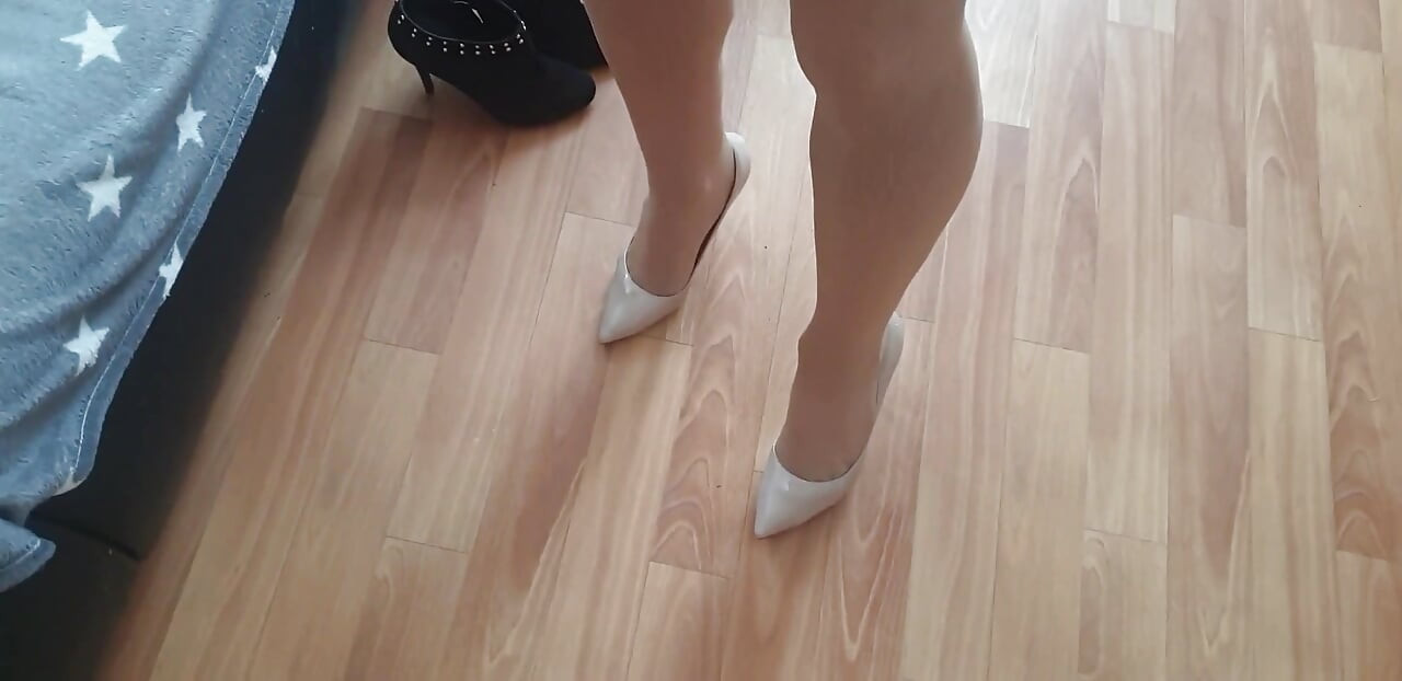 New Stockings for Creaming in Nude Pumps