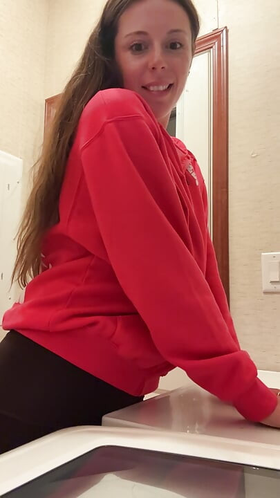 Using My Laundry Machine to Cum Hard