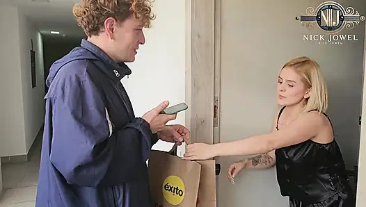 Little Blonde Asks for Delivery and Ends up with My Package in Her Vagina