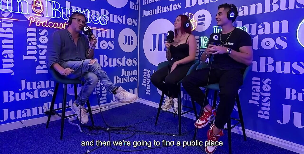Îndeplinind fantezia ei de sex dur pe un show- Onlyrulo și Kaeelen Garcia pe Juan Bustos Podcast