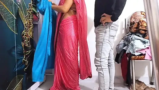 Indian Bhabi ko  padosi ne mast pela jab ghar me husband nahi tha