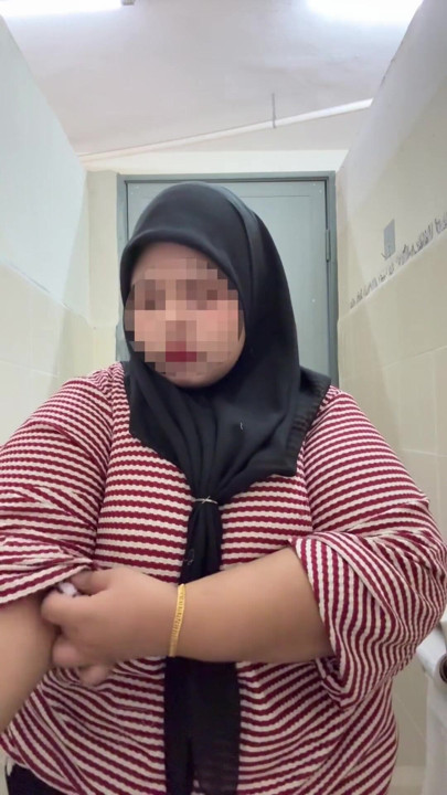 Indonesia horny hijabi | Clip 2