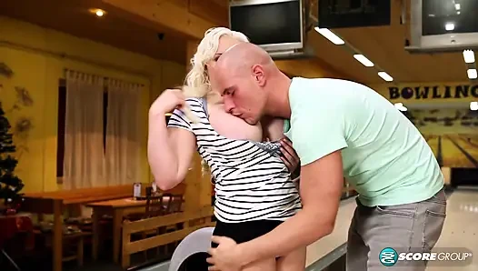 Bowling untuk boning