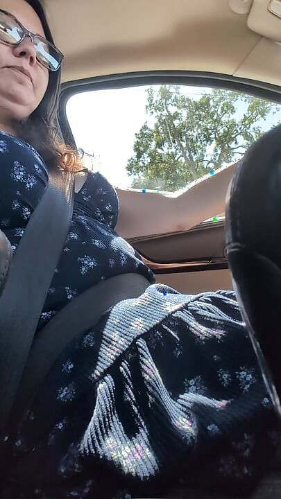 Risky squirting while driving during my lunch break