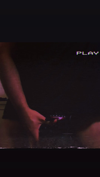 Još uvek cipele mog polubrata! Mnogo uživam