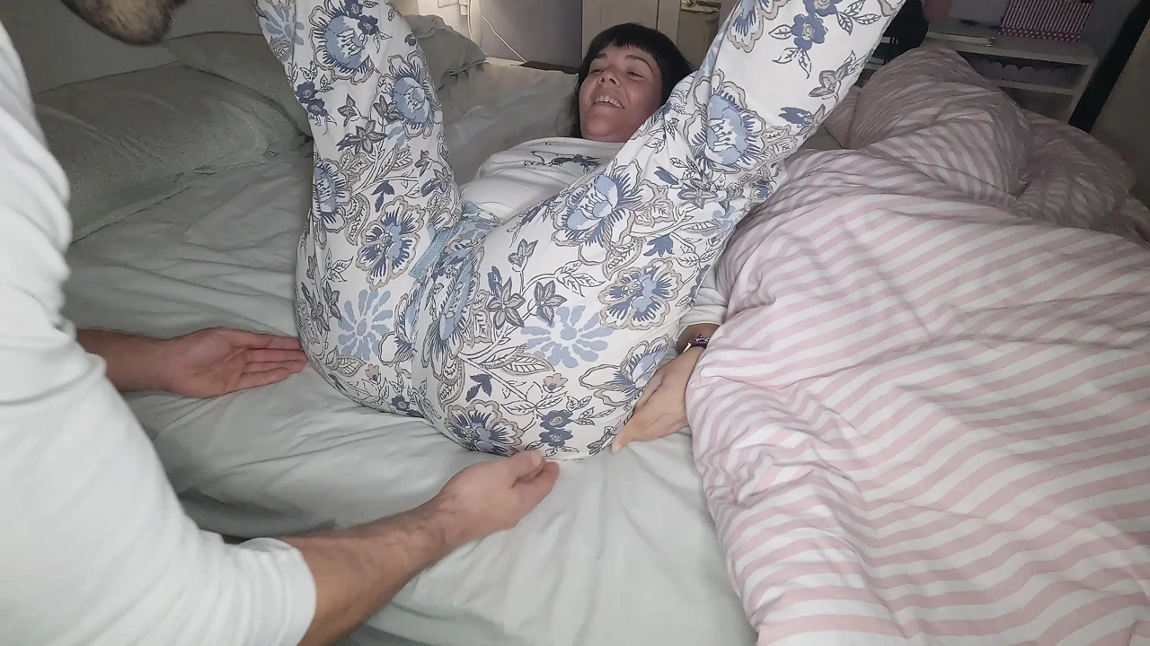 I Fuck My chubby Stepmom and fill her fat pussy with a good load of semen